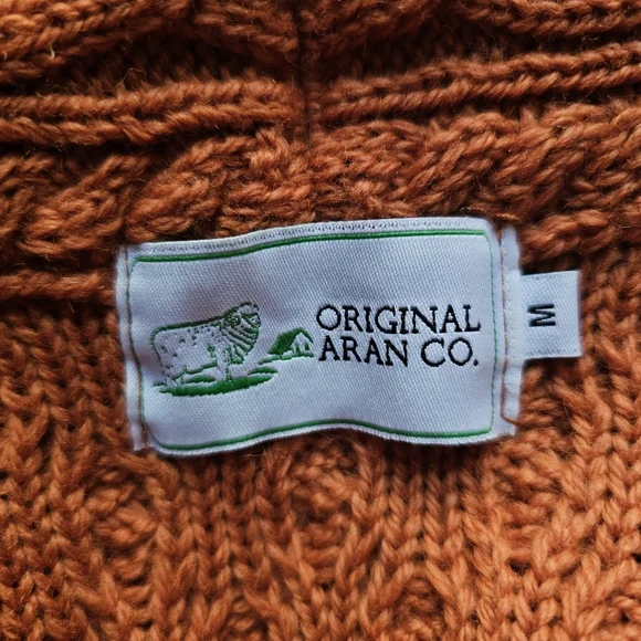 Irish Merino Wool Sweater with Claddagh charms - Picture 7 of 12